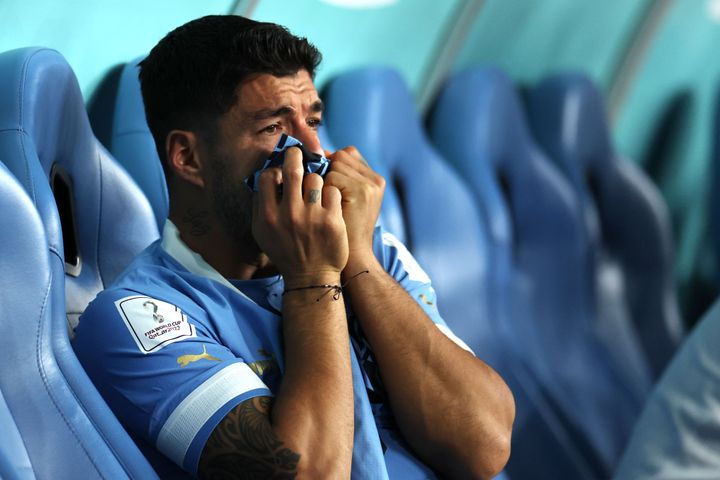 Luis Suárez rompe a llorar en el césped del Mundial